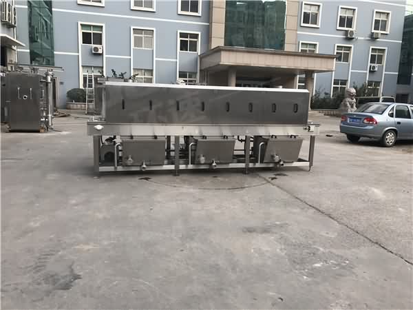 塑料膠筐清洗機價格 僅需2人解決周轉(zhuǎn)筐清洗難題 塑料膠筐清洗機價格 僅需2人解決周轉(zhuǎn)筐清洗難題